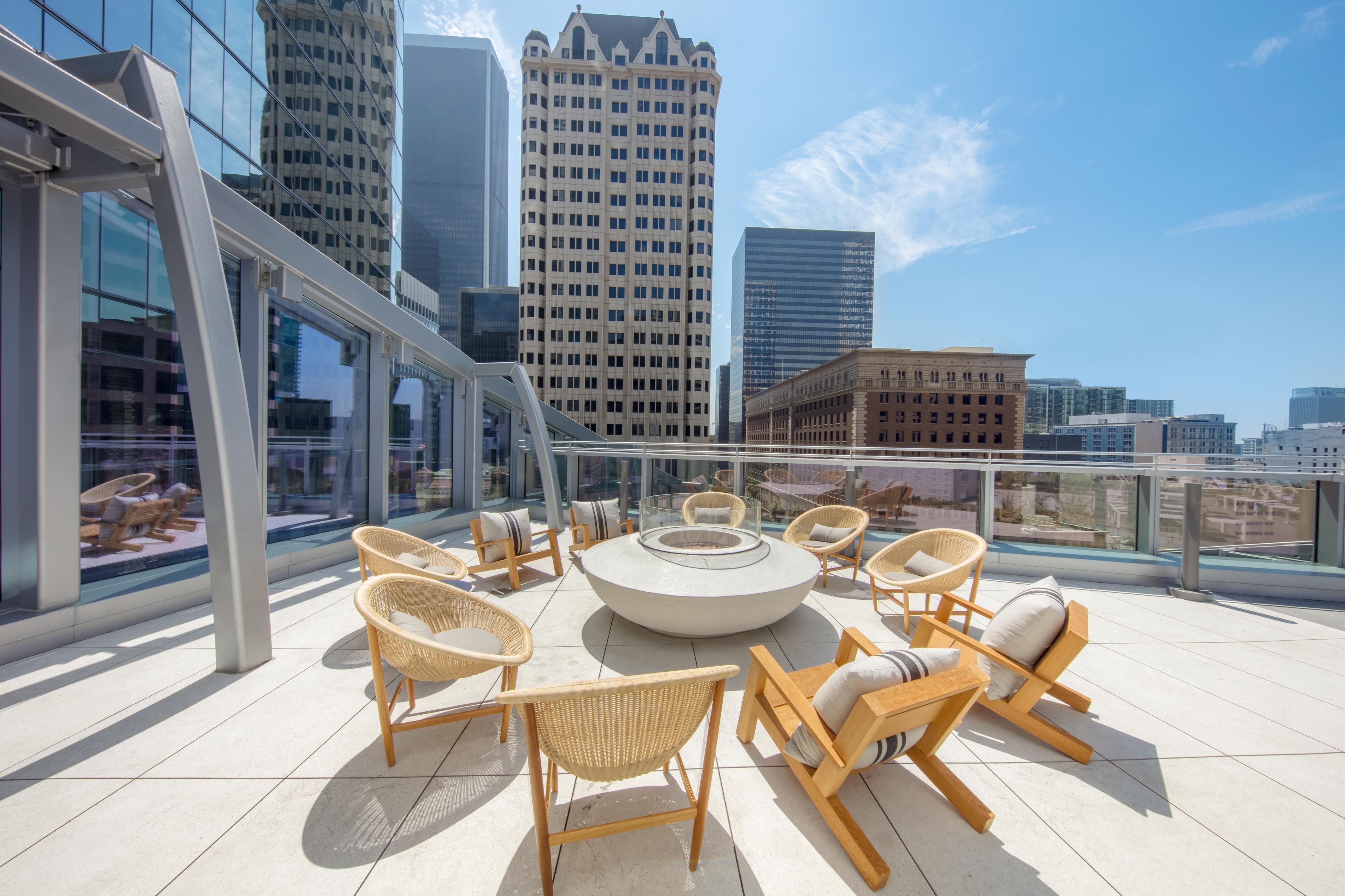 Intercontinental - Los Angeles Downtown, An Ihg Hotel Exterior photo